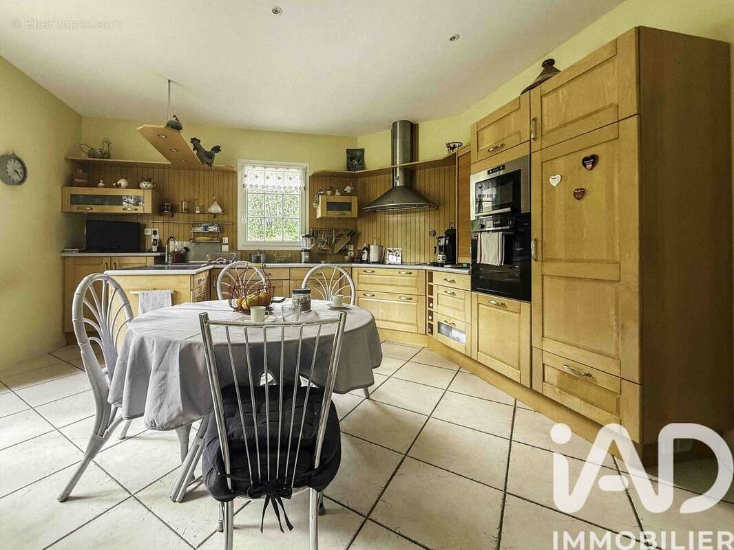 Maison 205 m² à Gonneville-Sur-Mer  - photo 2