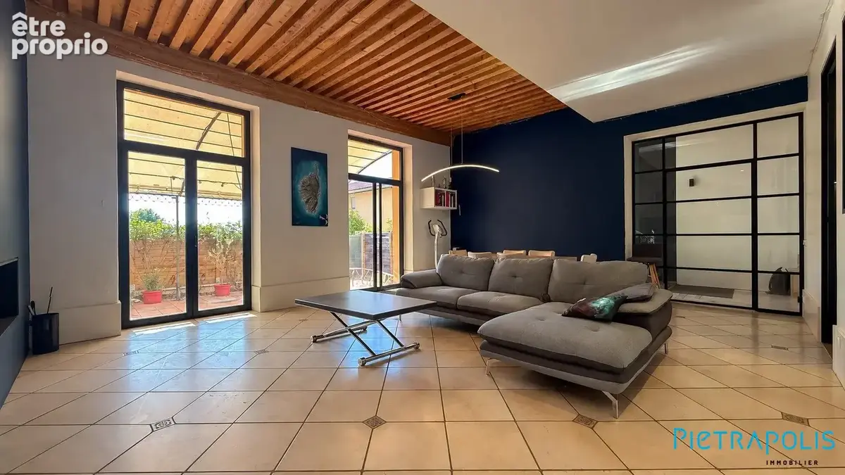 Maison 6 pièces 195 m² à vendre à Lissieu (69380) - photo 4
