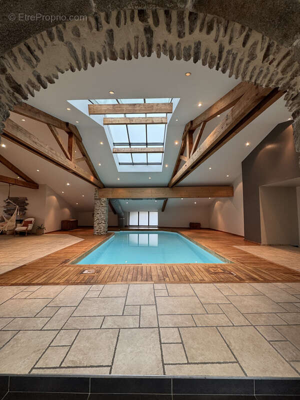 Maison à SAINT-GENEST-MALIFAUX