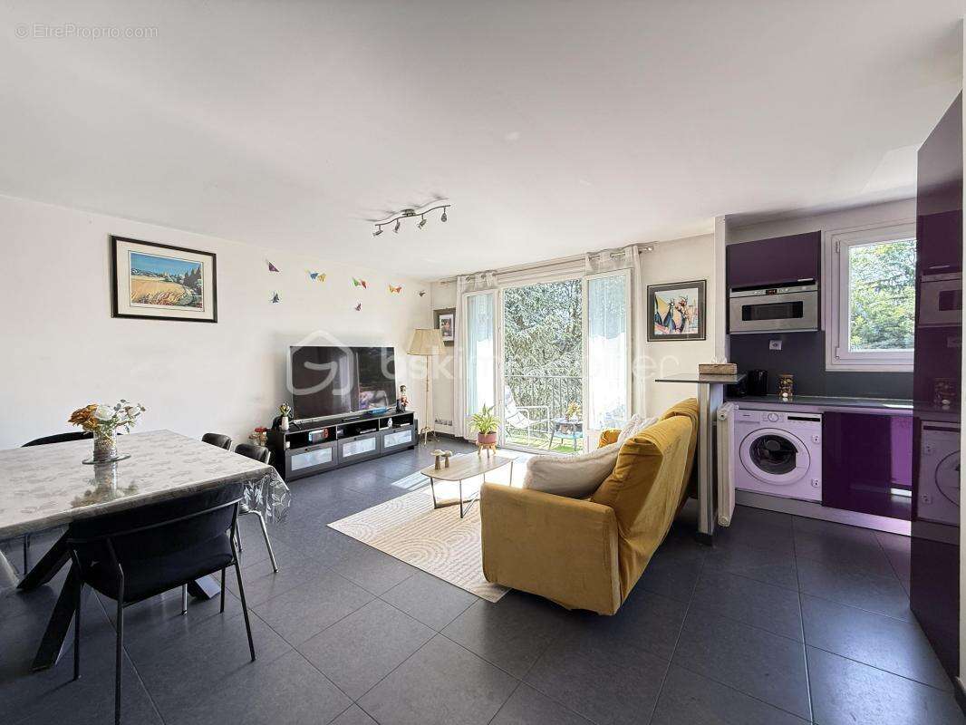 Appartement à NEUILLY-PLAISANCE