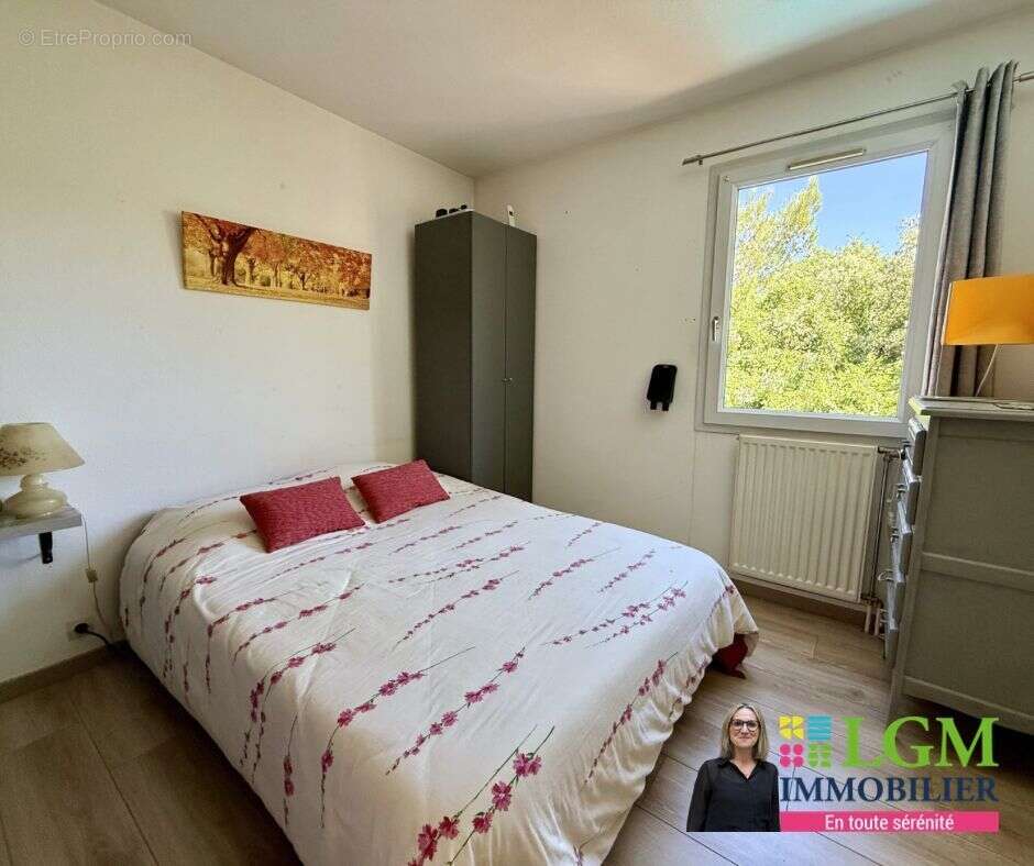 Nimes - villa soignee 4 chambres - piscine - garage - photo 11
