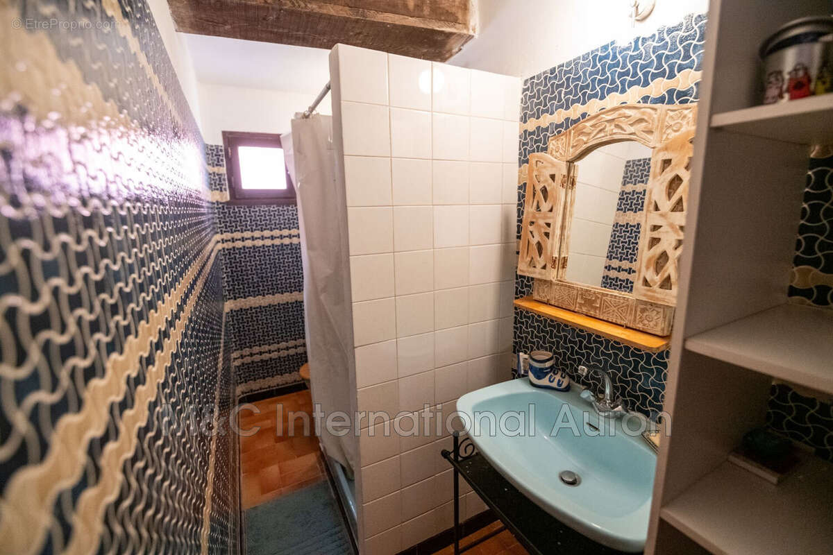 Appartement à SAINT-ETIENNE-DE-TINEE