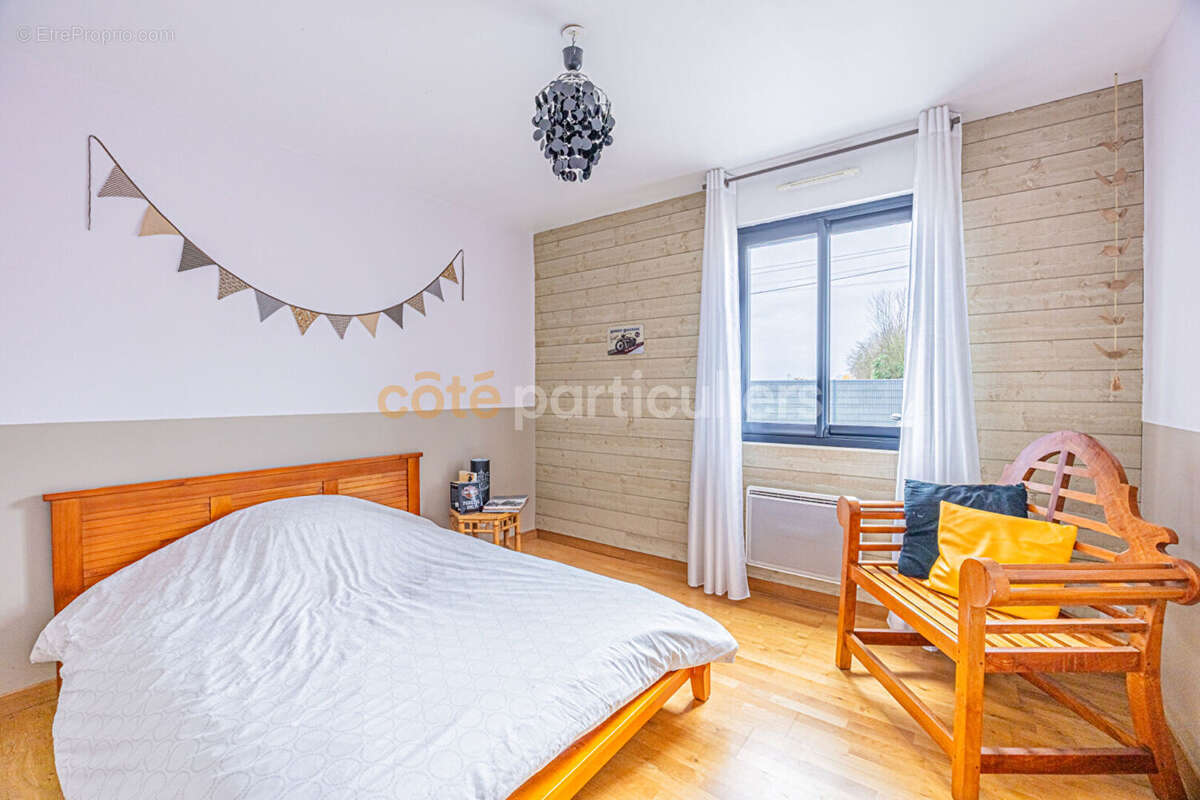 Maison à SAINT-HERBLON