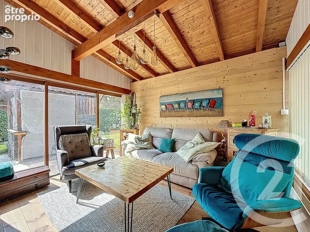 Maison 6 pièces 157 m² à vendre à Thyez (74300) - photo 2