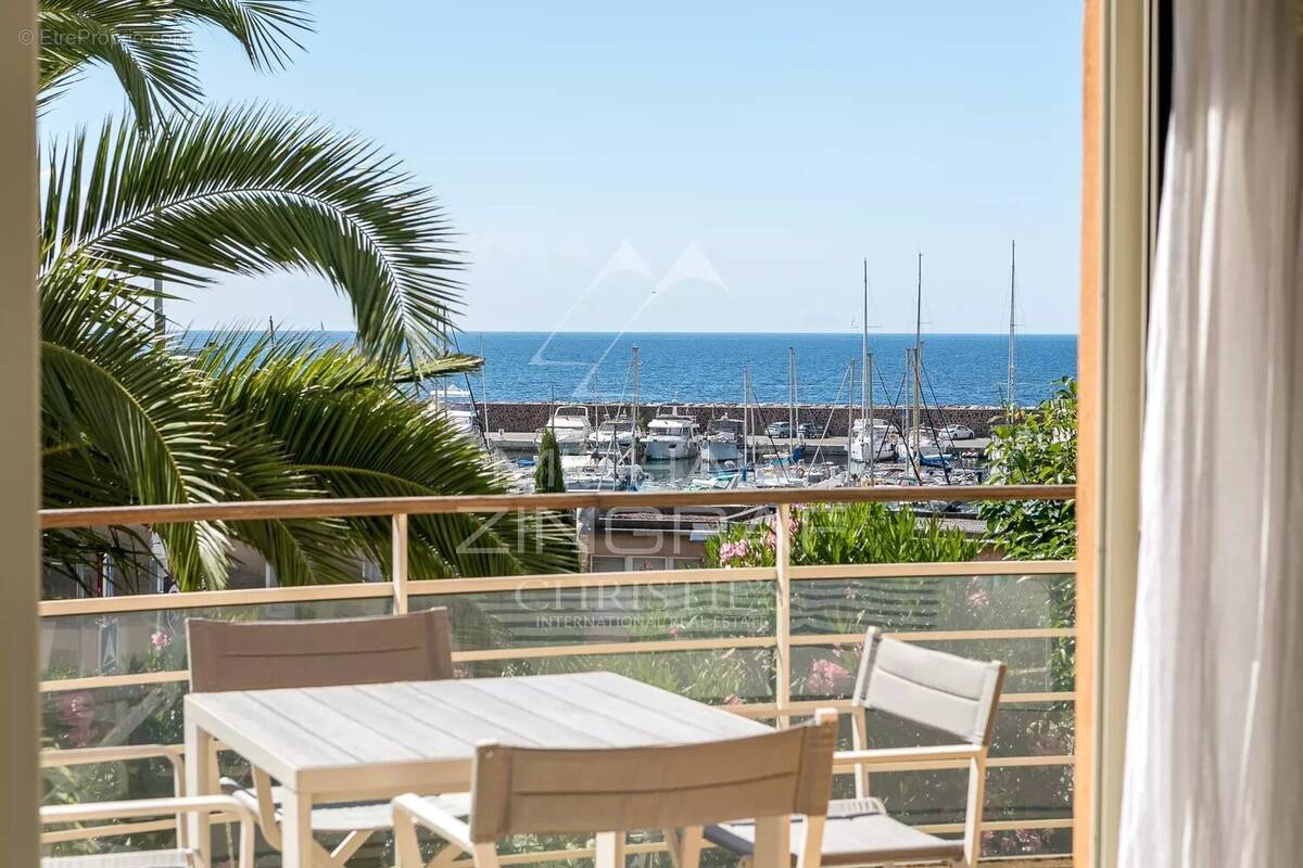 Appartement à THEOULE-SUR-MER