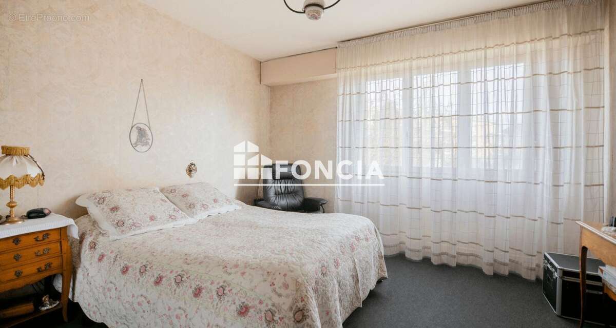 Appartement à FLEURY-LES-AUBRAIS