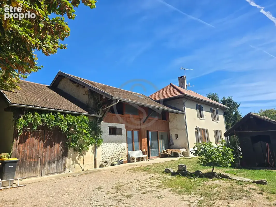 Photo Maison à Le Grand-Lemps au prix de 395 000€