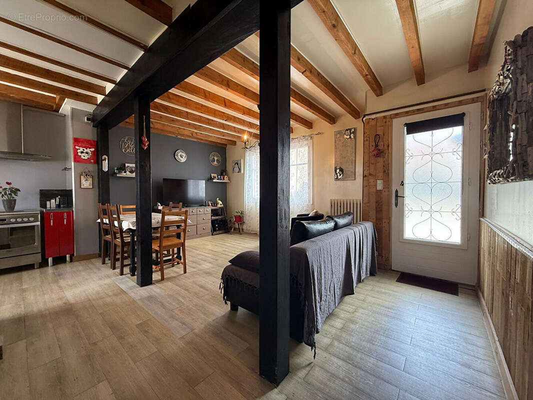 Maison à MONTLUCON