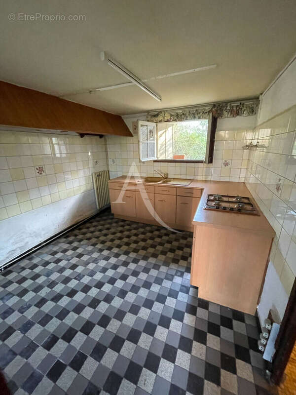 Maison à SAINT-JEAN-DE-BRAYE