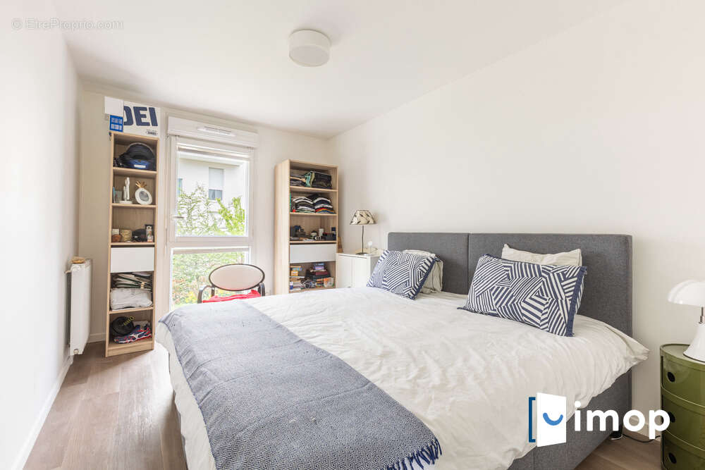 Appartement à LES PAVILLONS-SOUS-BOIS