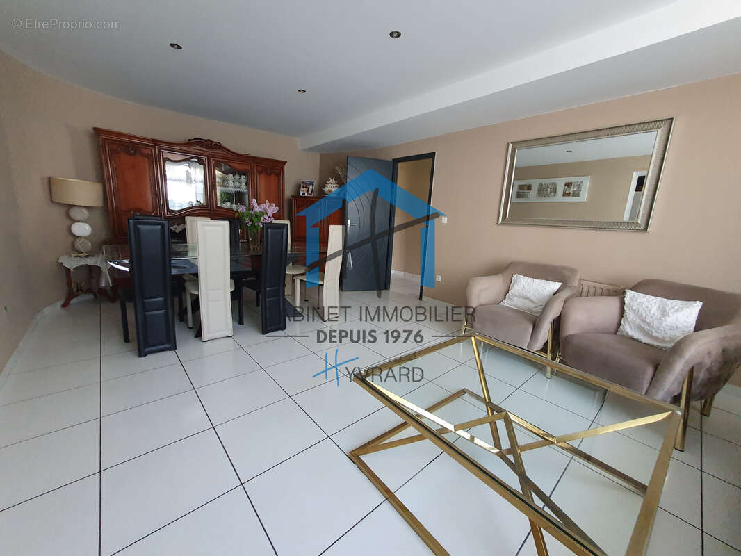 Appartement à L'HORME