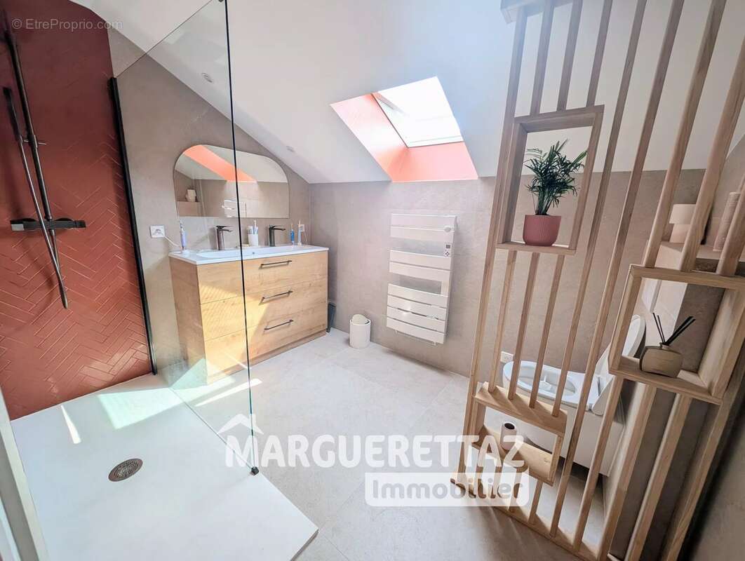 Maison récente T5 sur terrain plat et clôturé - photo 20