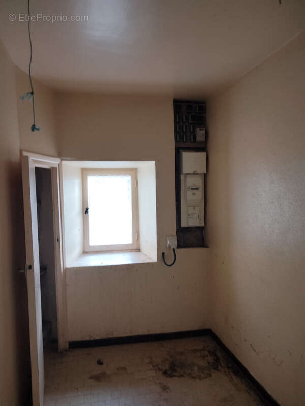 Maison à PANISSIERES