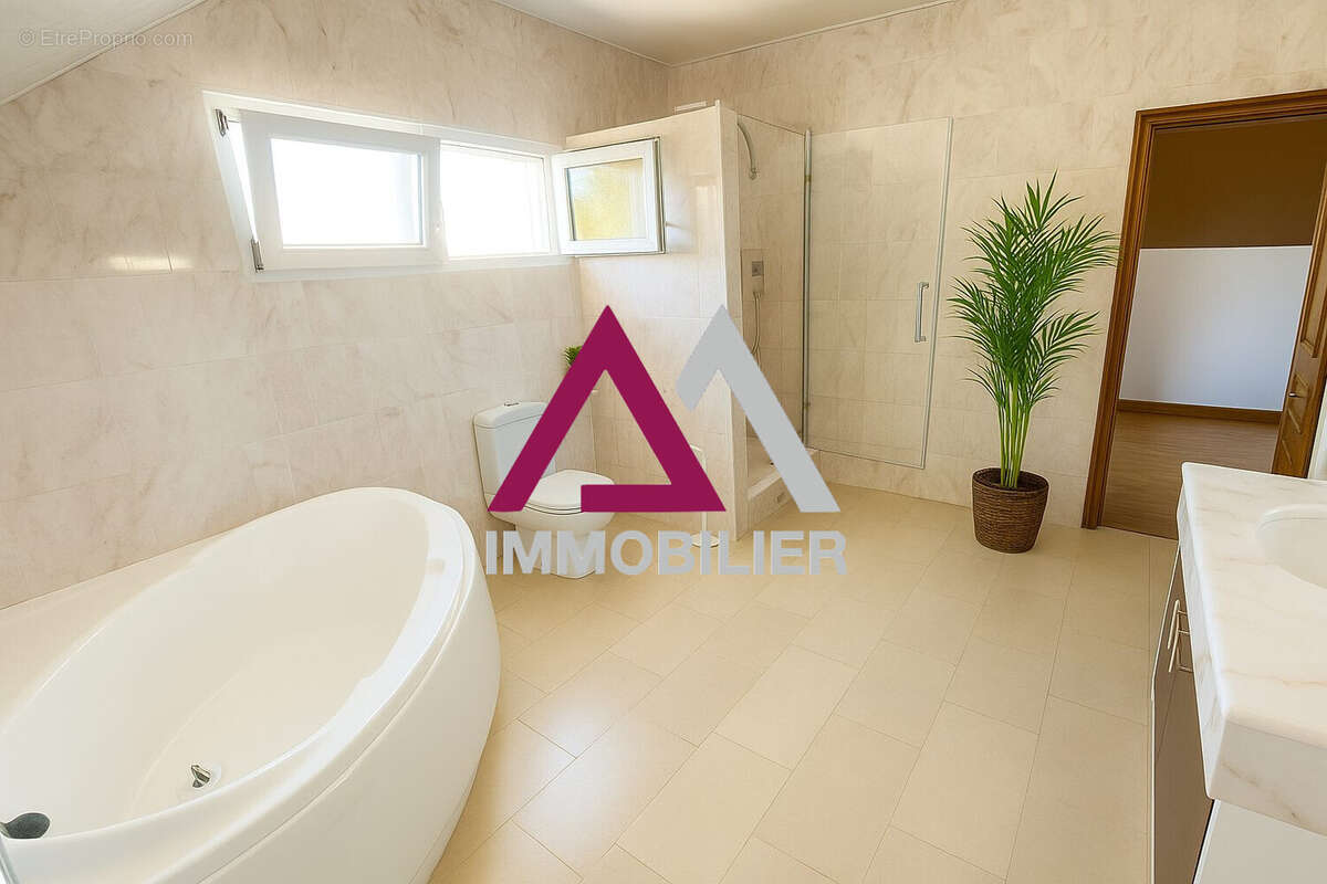 Maison à SAINT-DENIS