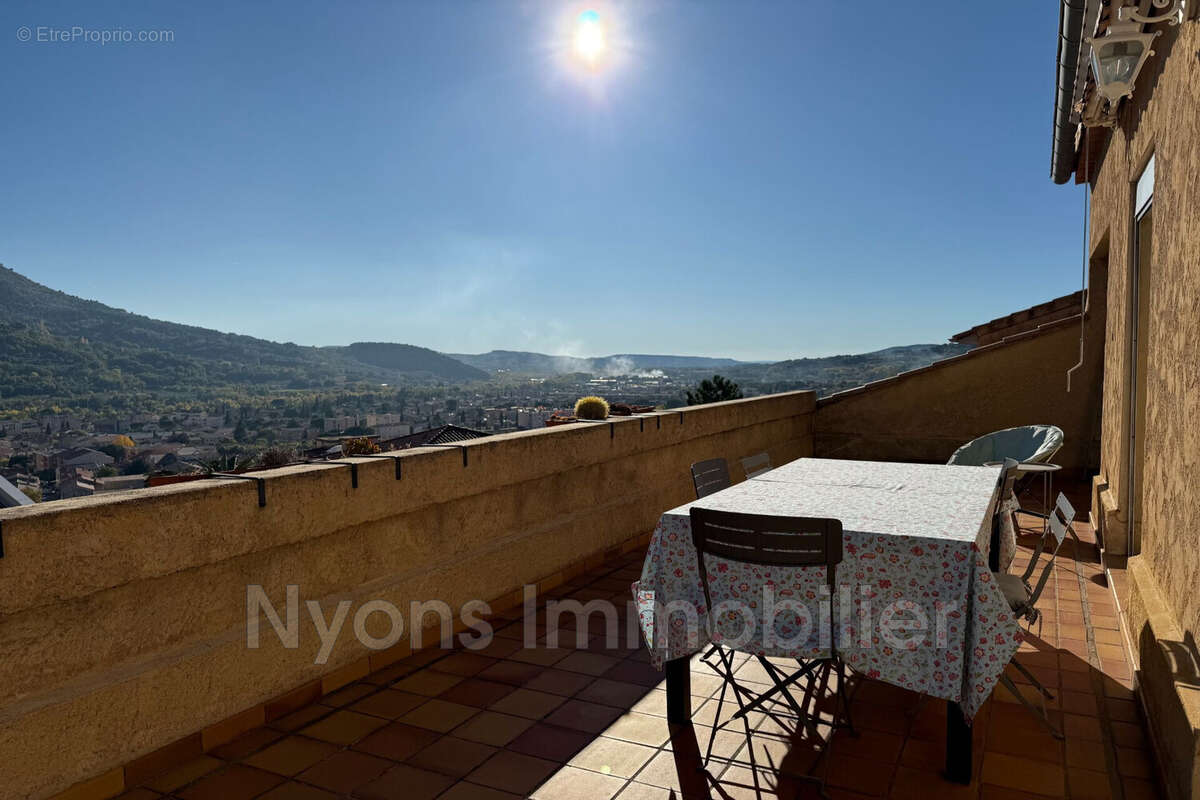 Appartement à NYONS