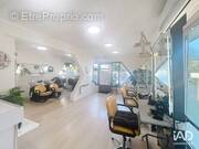 Photo 1 - Commerce à LE MEE-SUR-SEINE