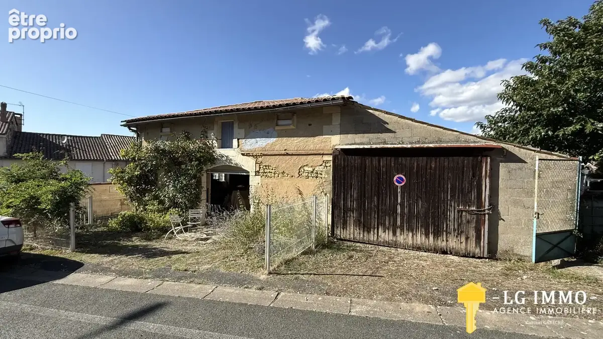 Dépendance en pierres avec garage et jardin clos  beau potentiel   centre ville - photo 2