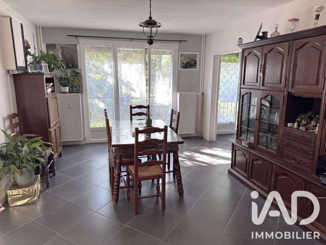 Photo 6 - Appartement à NUITS-SAINT-GEORGES