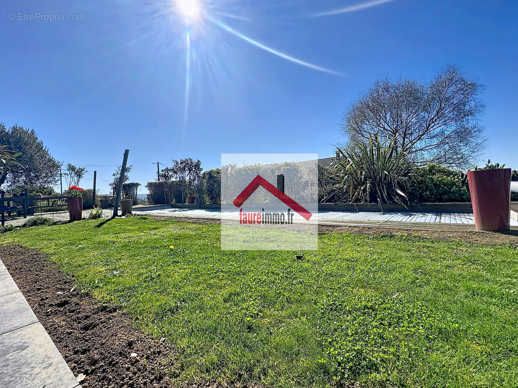 Maison à SAINTE-FEREOLE