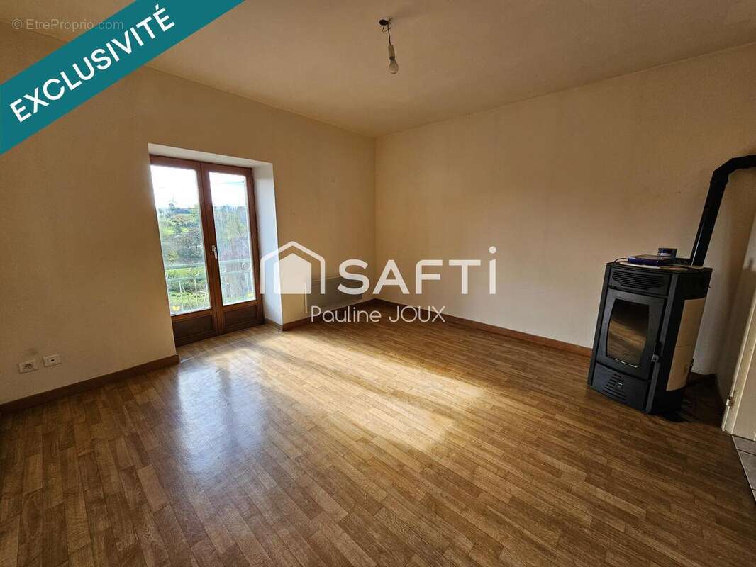 Photo 3 - Maison à MADONNE-ET-LAMEREY