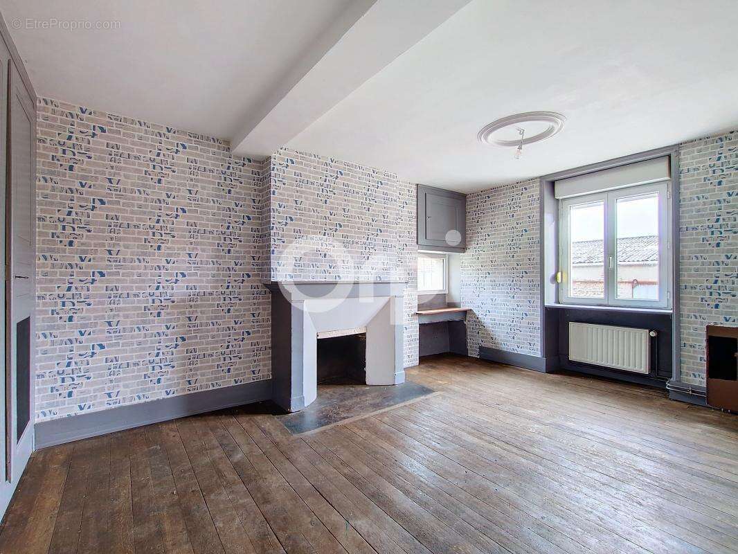 Maison à SAINT-BLIN