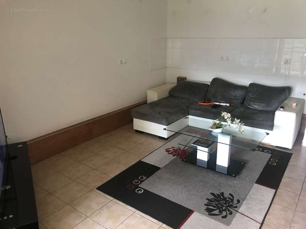 Appartement à LES ABYMES