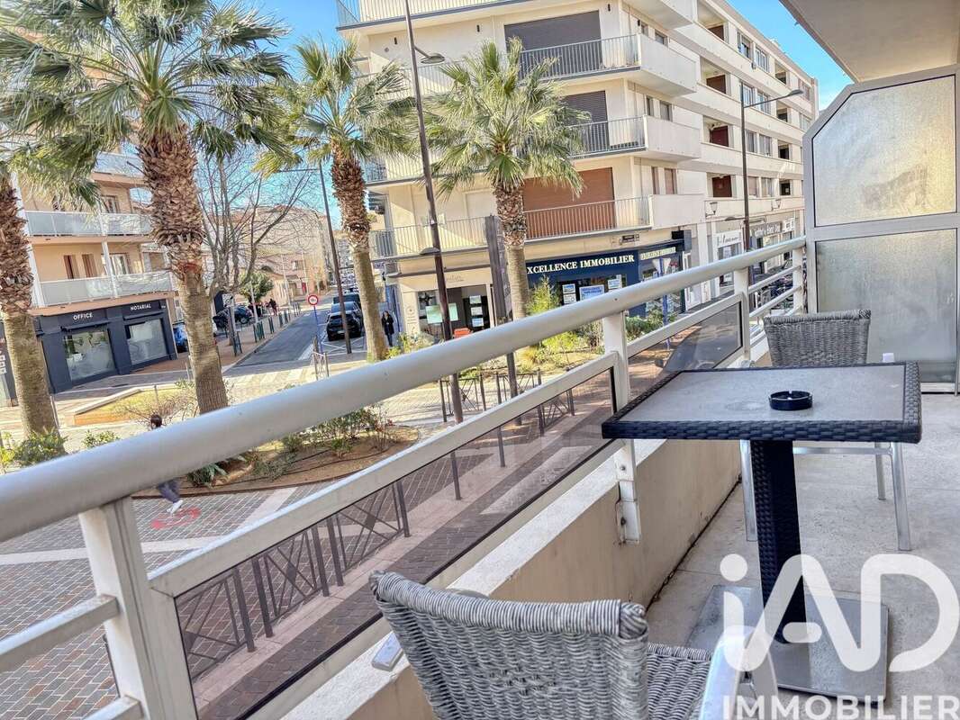 Appartement 79 m² à Sainte-Maxime  - photo 2
