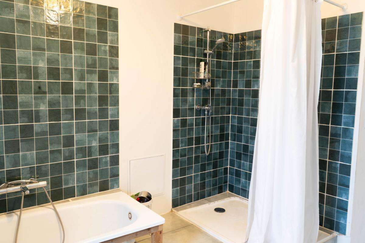 Maison à SAINTE-ALVERE