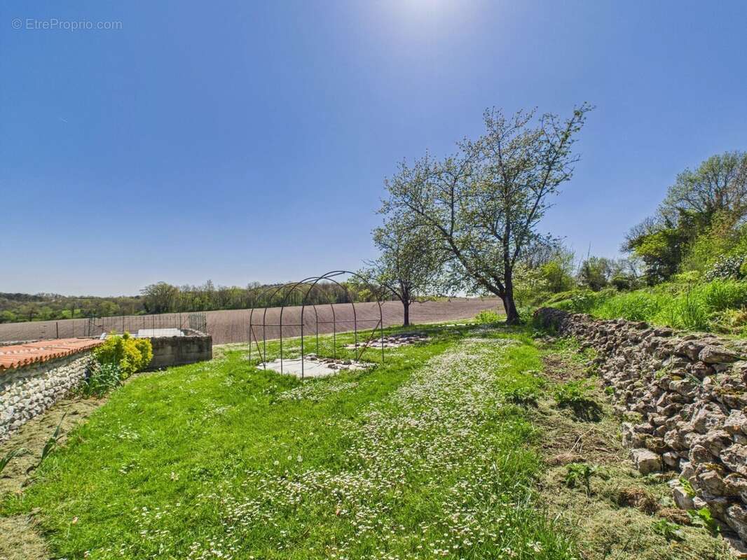 Maison à SAINTE-SOULINE