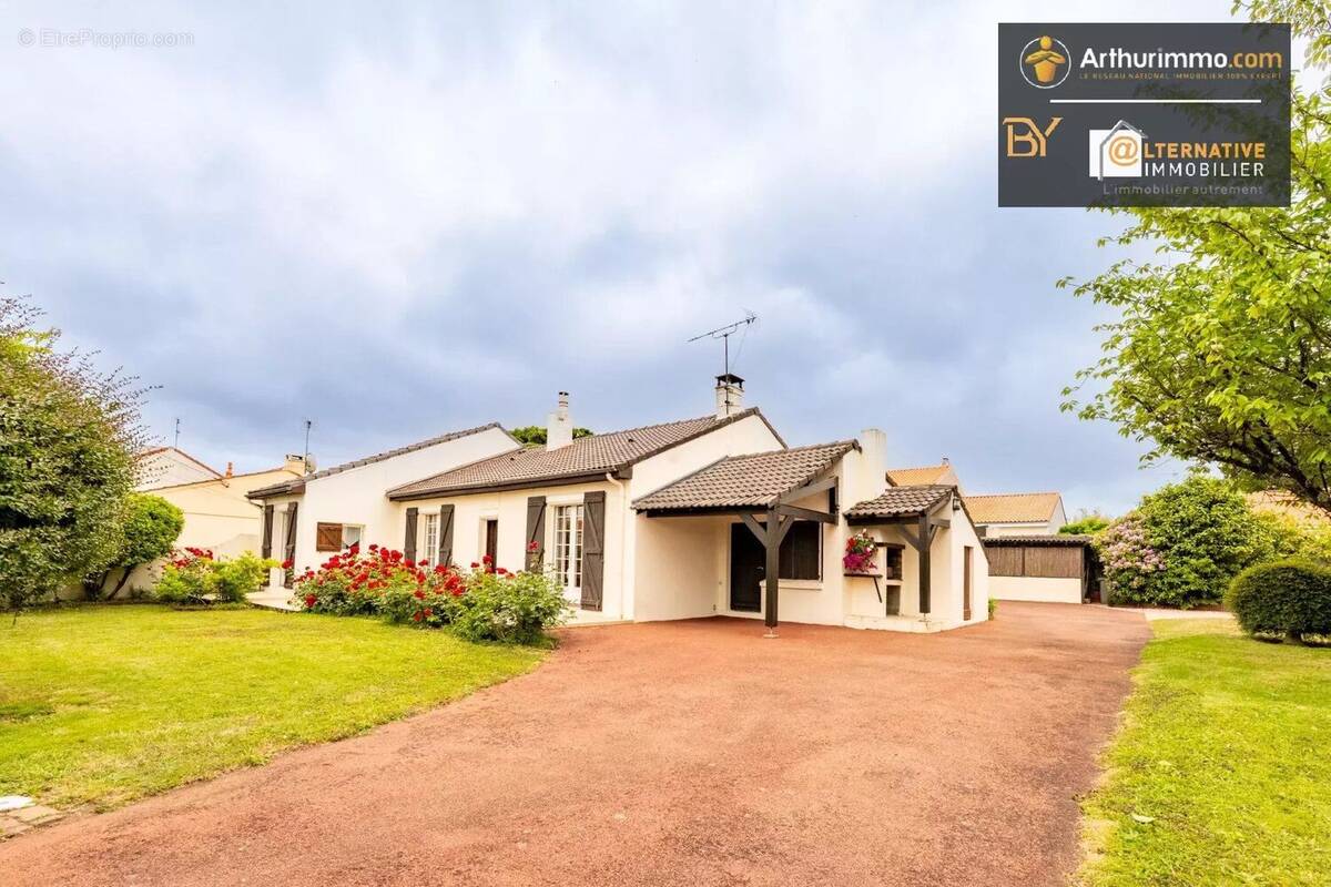 Maison à BOUGUENAIS