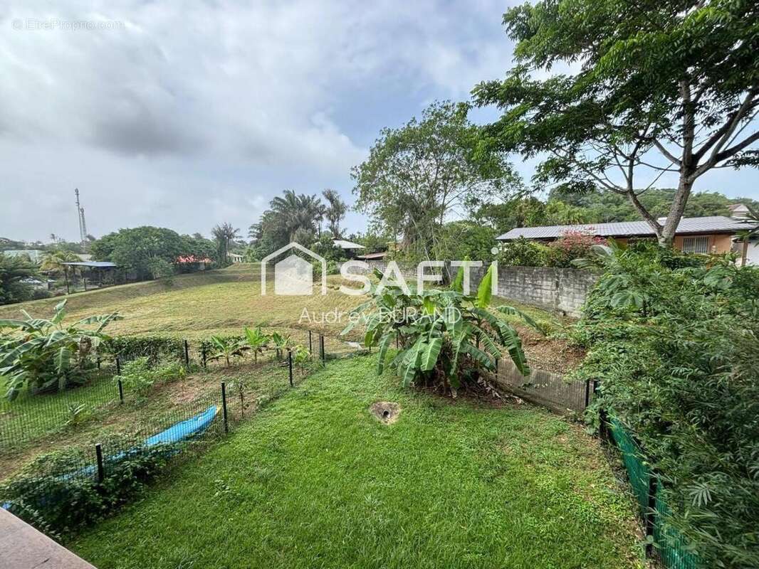 Photo 5 - Appartement à REMIRE-MONTJOLY