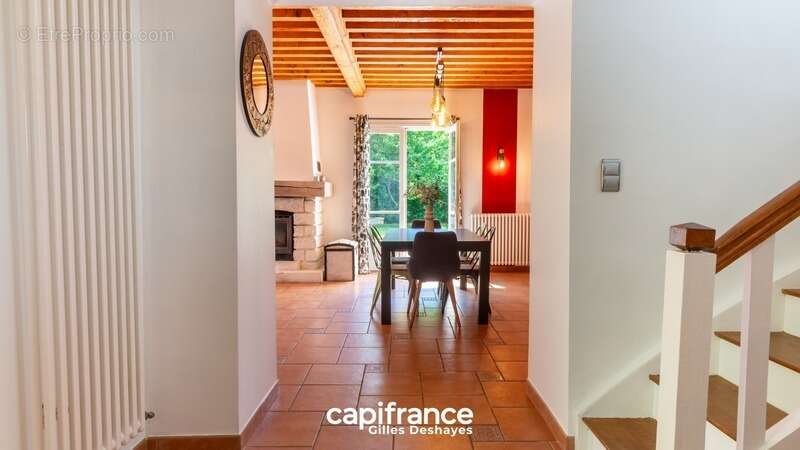 Maison de 1900 à Lurcy, secteur Montmerle-sur-Saône / Messimy-sur-Saône, 172 m² habitables, 187 m² au sol, sur un terrain arboré - photo 2