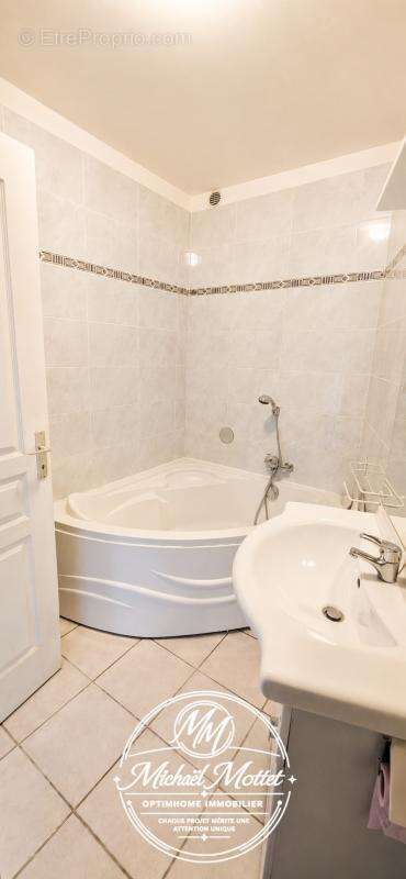 Maison de caractère 115 m² – 4 chambres, jardin clos, double garage en cœur de Caudebec-en-Caux - photo 9