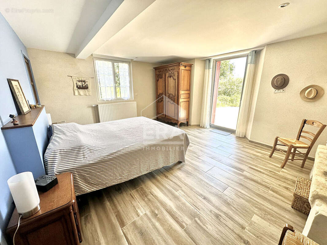 Maison 225m² à berthenay - photo 7