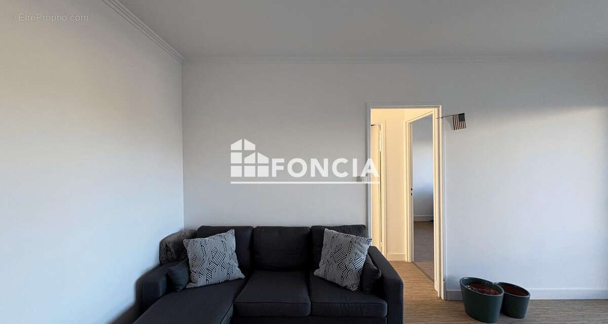 Appartement à EPERNON