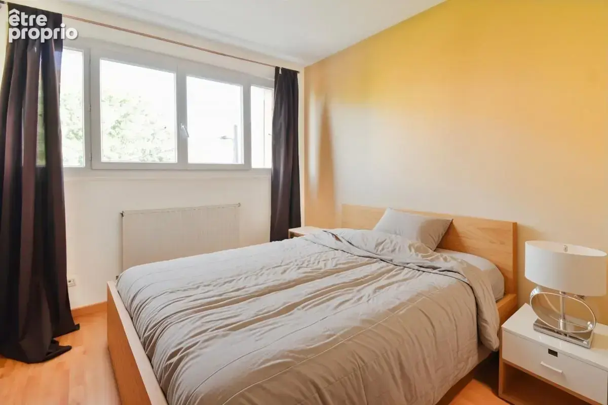 Valence - T3 de 55 m² - parking et cave - photo 2