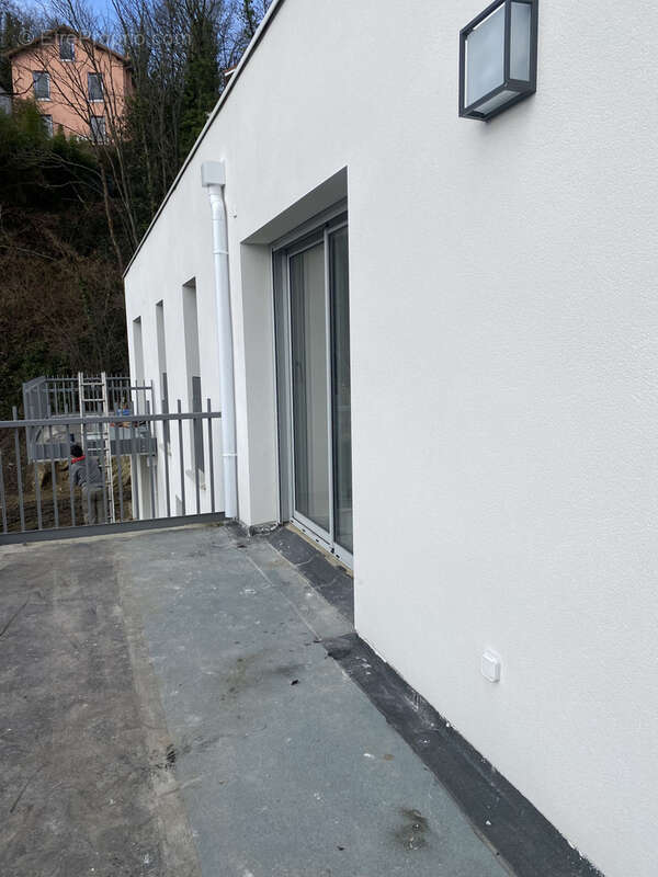 Appartement à SAINT-ETIENNE