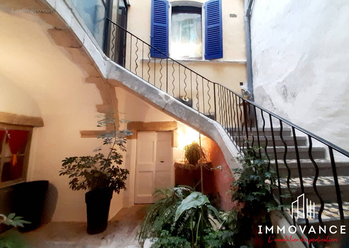 Maison à SAINT-AFFRIQUE