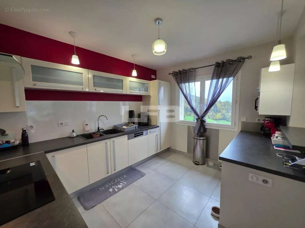 Maison à CREMPIGNY-BONNEGUETE