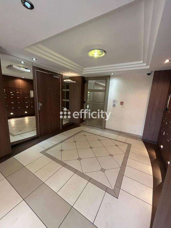 Appartement à ROSNY-SOUS-BOIS