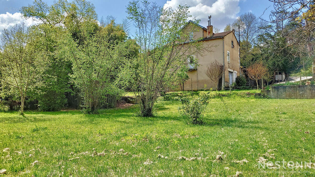 A Vendre Maison de 103 m² avec garages en sous-sol et jardin proche du chemin de Compostelle - photo 17