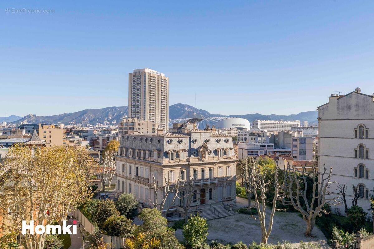 Appartement à MARSEILLE-8E