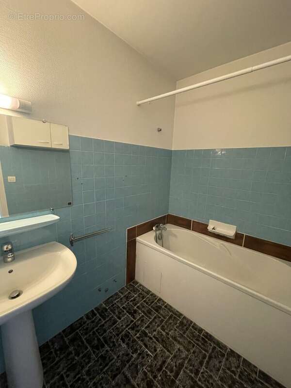 Appartement 34 m² à Dax  - photo 4
