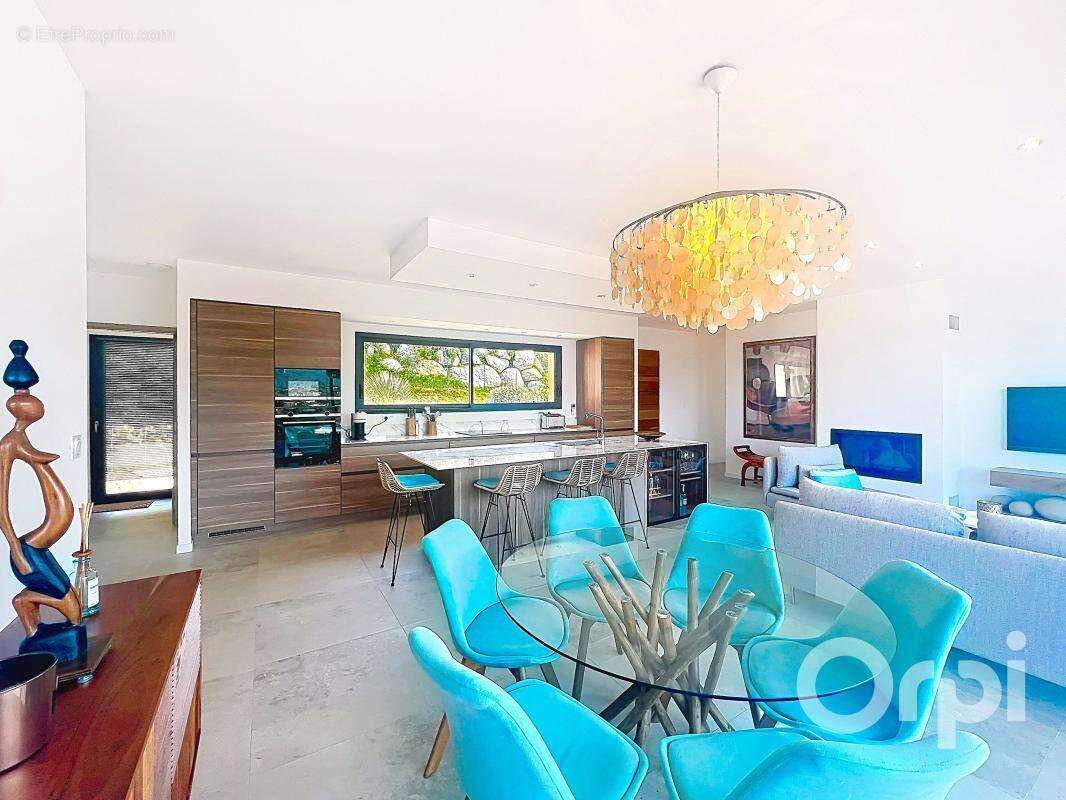 Maison à PORTO-VECCHIO