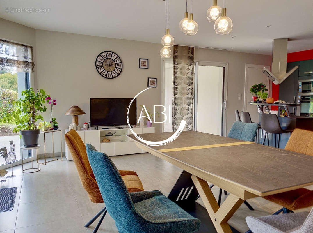 Maison à BELLOU-EN-HOULME