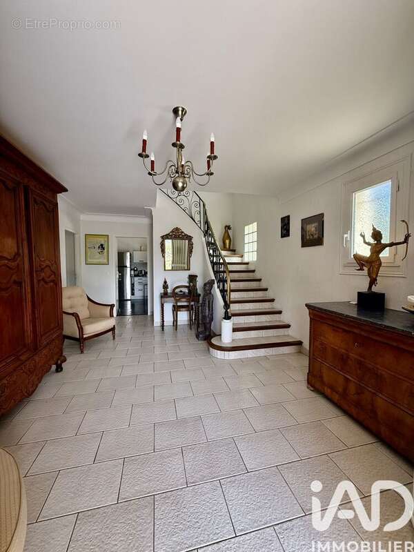 Maison 246 m² à Prades  - photo 9