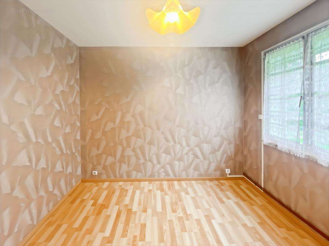 Maison à MENESTREAU-EN-VILLETTE