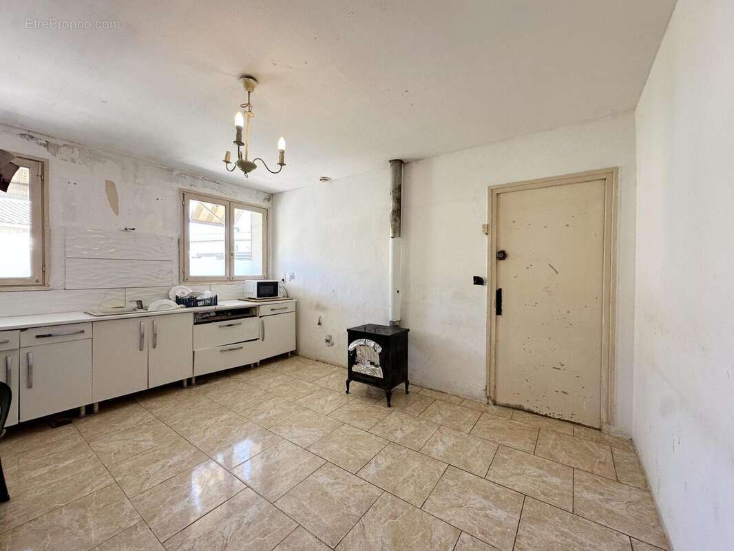 Photo 4 - Maison à LUNEL