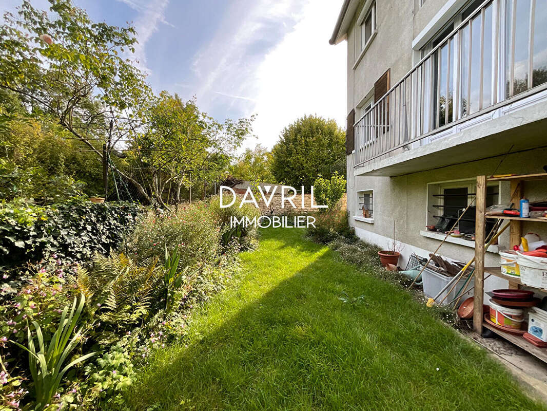 Maison à MAURECOURT