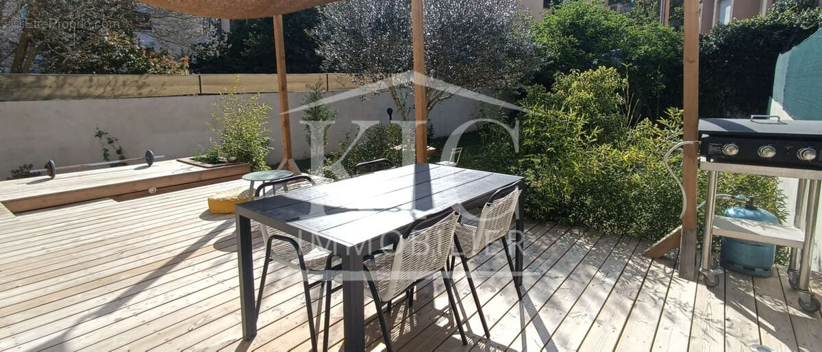 CARCASSONNE - Maison PP 2 chambres, jardin, 2 terrasses + garage - AUCUNS TRAVAUX ! - photo 2
